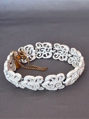 Monet White Floral-Link Bracelet with Gold Chain Accents